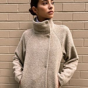 Babaton Aritzia meadow jacket. Size small